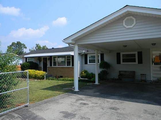 1st image of 624 Glen Ct