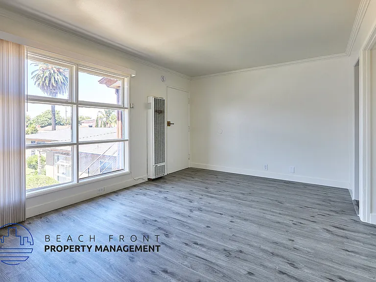 436 W Magnolia St — Photo 6