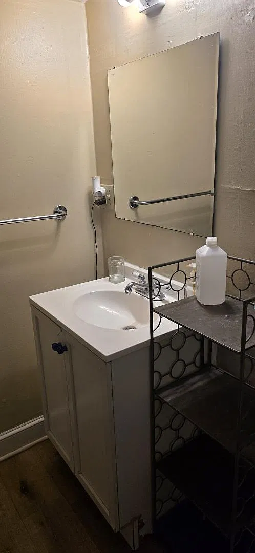 Unit Photo