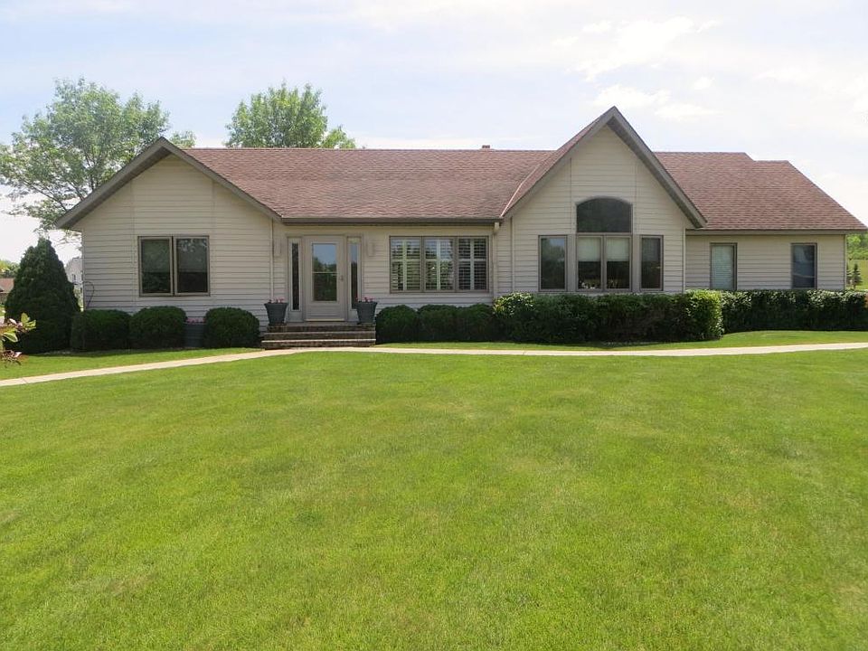1st image of 1817 Heritage Dr