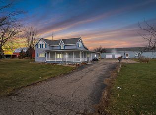 1416 Ditch Rd, New Lothrop, MI 48460