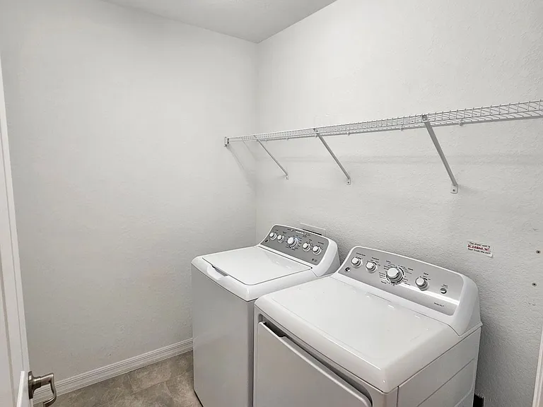 10027 Crooked Creek Dr #101 — Photo 39