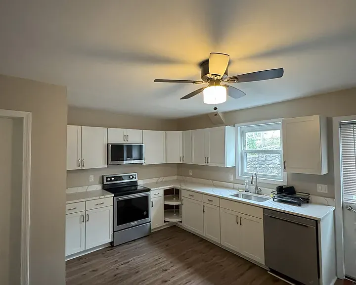 99 Oak St #1 — Photo 5