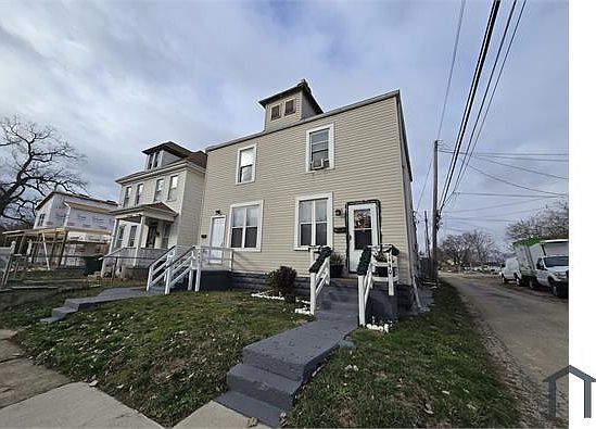 2nd image of 1442 Wendell Ave #1442