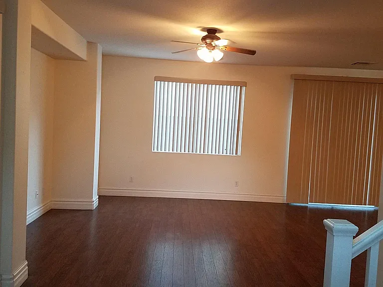 9692 Ziegler Ave — Photo 5