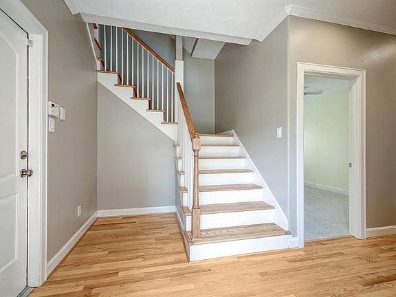 3rd image of 2218 Bellefontaine St APT D
