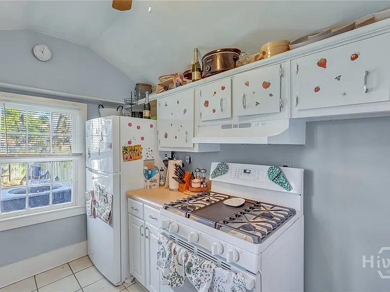 218 W Anderson St #LOWER — Photo 22