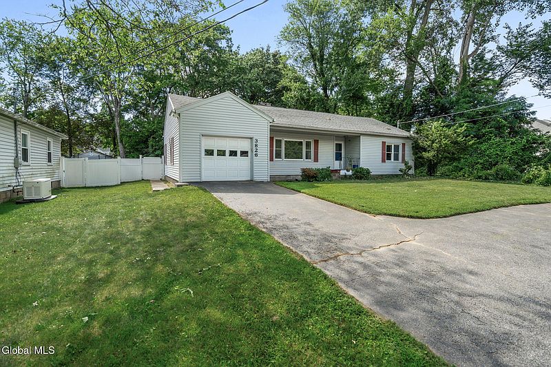 3rd image of 3826 Carman Road