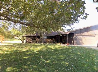 10309 Paganica Plaza Dr, Hutchinson, KS 67502