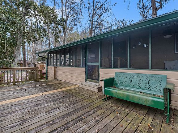 5th image of 399 Davidson St