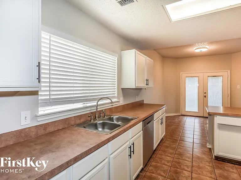 5293 Chessie Cir — Photo 7
