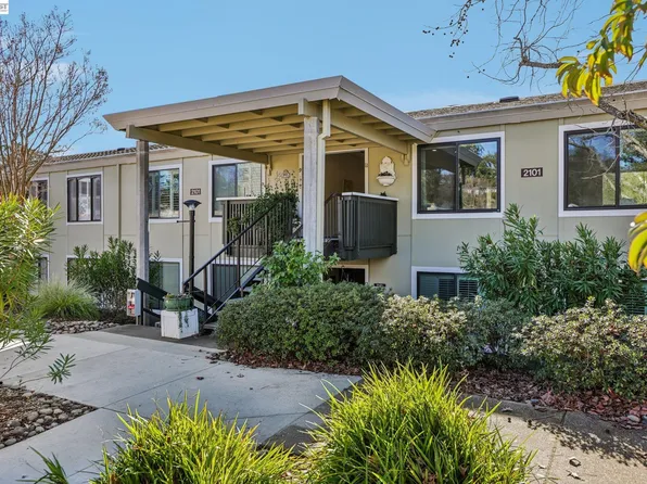 2101 Golden Rain Rd APT 11, Walnut Creek, CA 94595