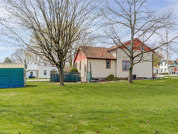 4th image of 3991 Perth Rd #107