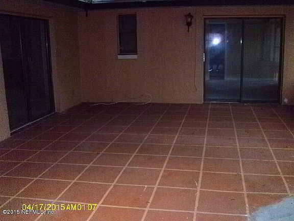 4th image of 1592 Village Way