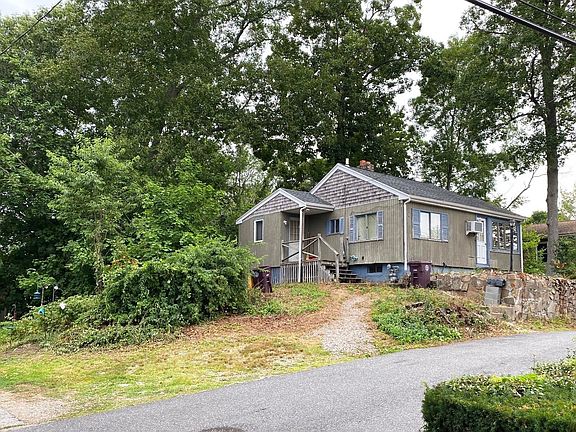 3rd image of 42 Lake View Rd