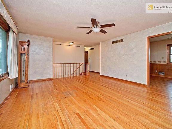 4th image of 8206 E 79th Ter