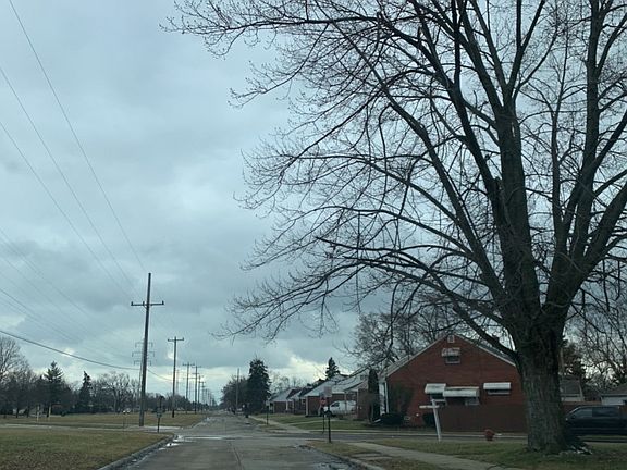 4th image of 3015 Electric Ave