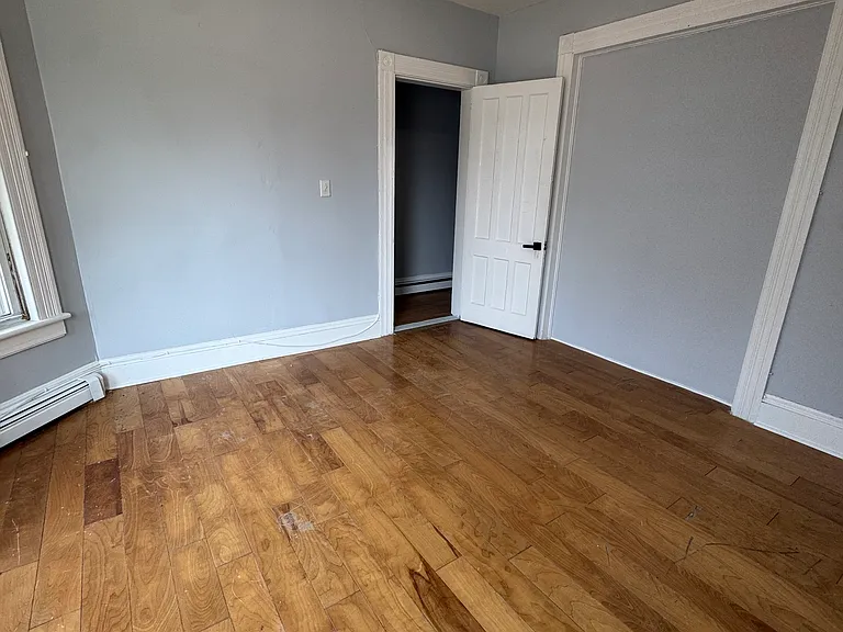 240 Madison Ave #1R — Photo 3