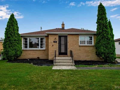 169 Nadine Dr, Cheektowaga, NY, 14225