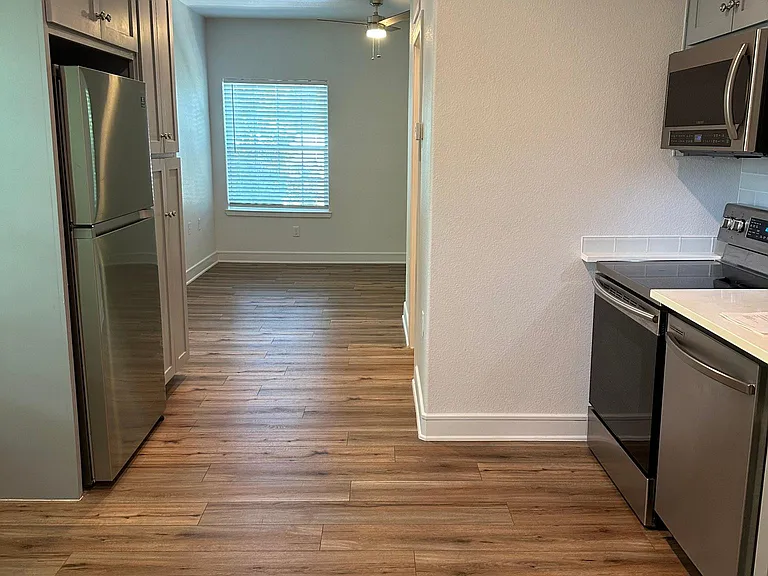 116 Hann St #15 — Photo 3