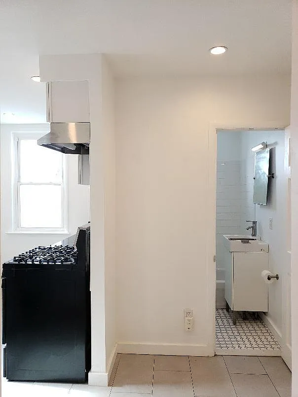 1 bed, $1,350 — Photo 4