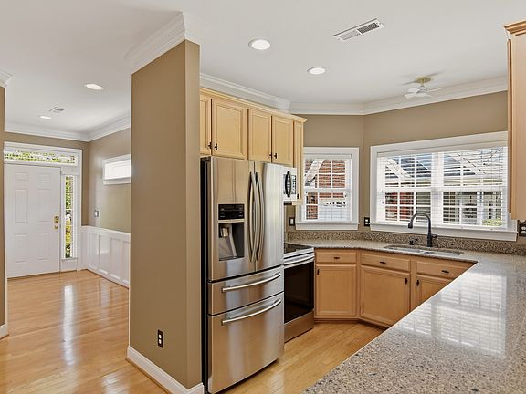 5th image of 4474 Piedmont Trace Dr