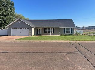 715 E Suncrest Ln, Taylor, AZ 85939