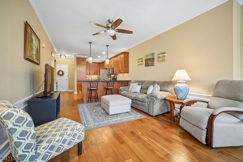 1st image of 1403 Pointe Gate Dr #1403