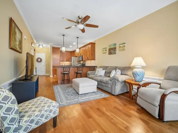 1403 Pointe Gate Dr #1403, Livingston Twp., NJ 07039