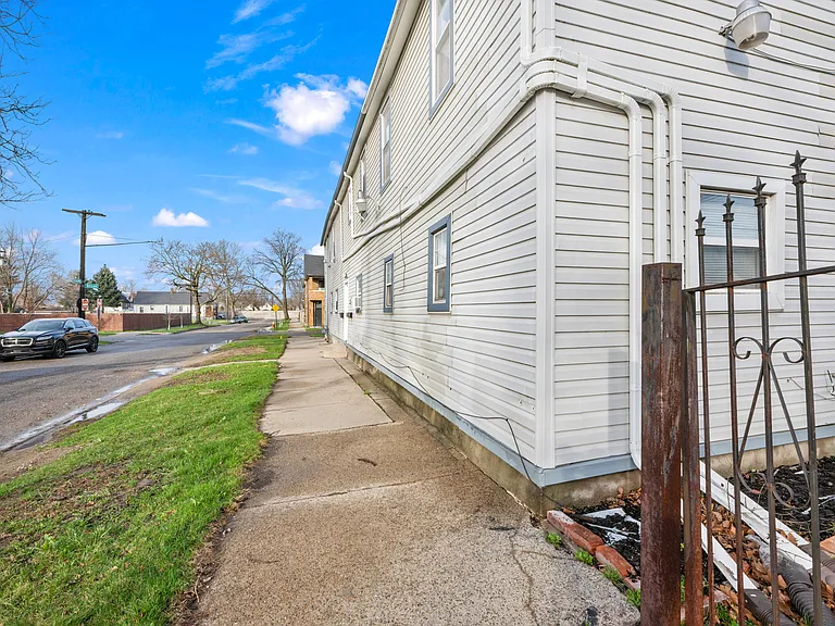 3302 Wesson St — Photo 5
