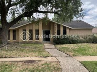 15019 Seahorse Dr, Houston, TX 77062