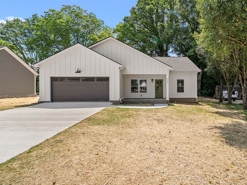 1st image of 267 Brookfield Cir