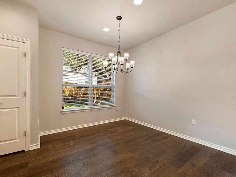 9010 Gage Dr — Photo 5