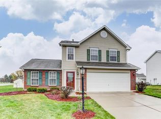 108 Springhouse Dr, Englewood, OH 45322