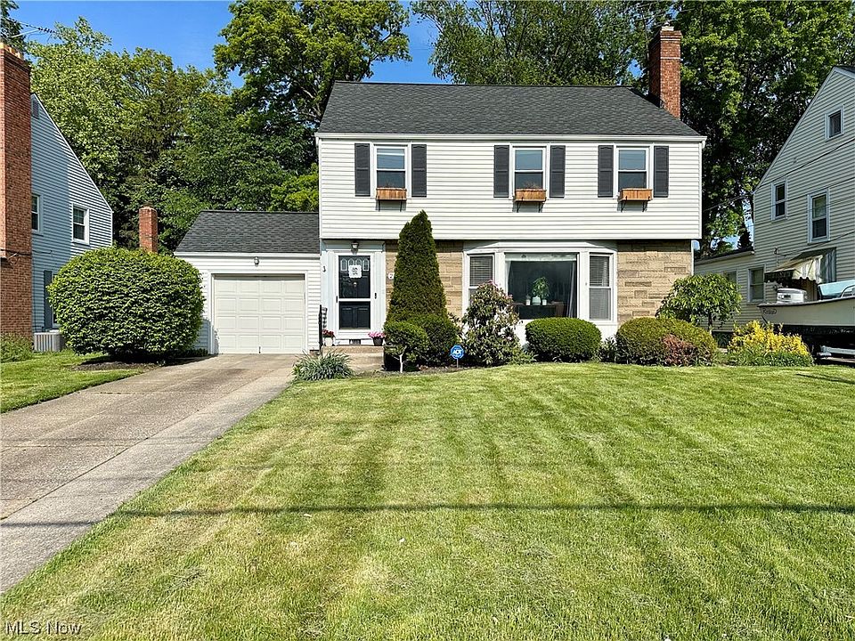 2515 Hampton Rd, Rocky River, OH 44116 Zillow