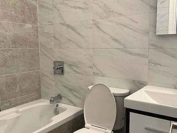 4th image of 105-18 188th St #1