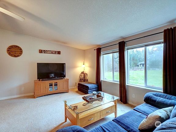 5th image of 22613 63rd Avenue E