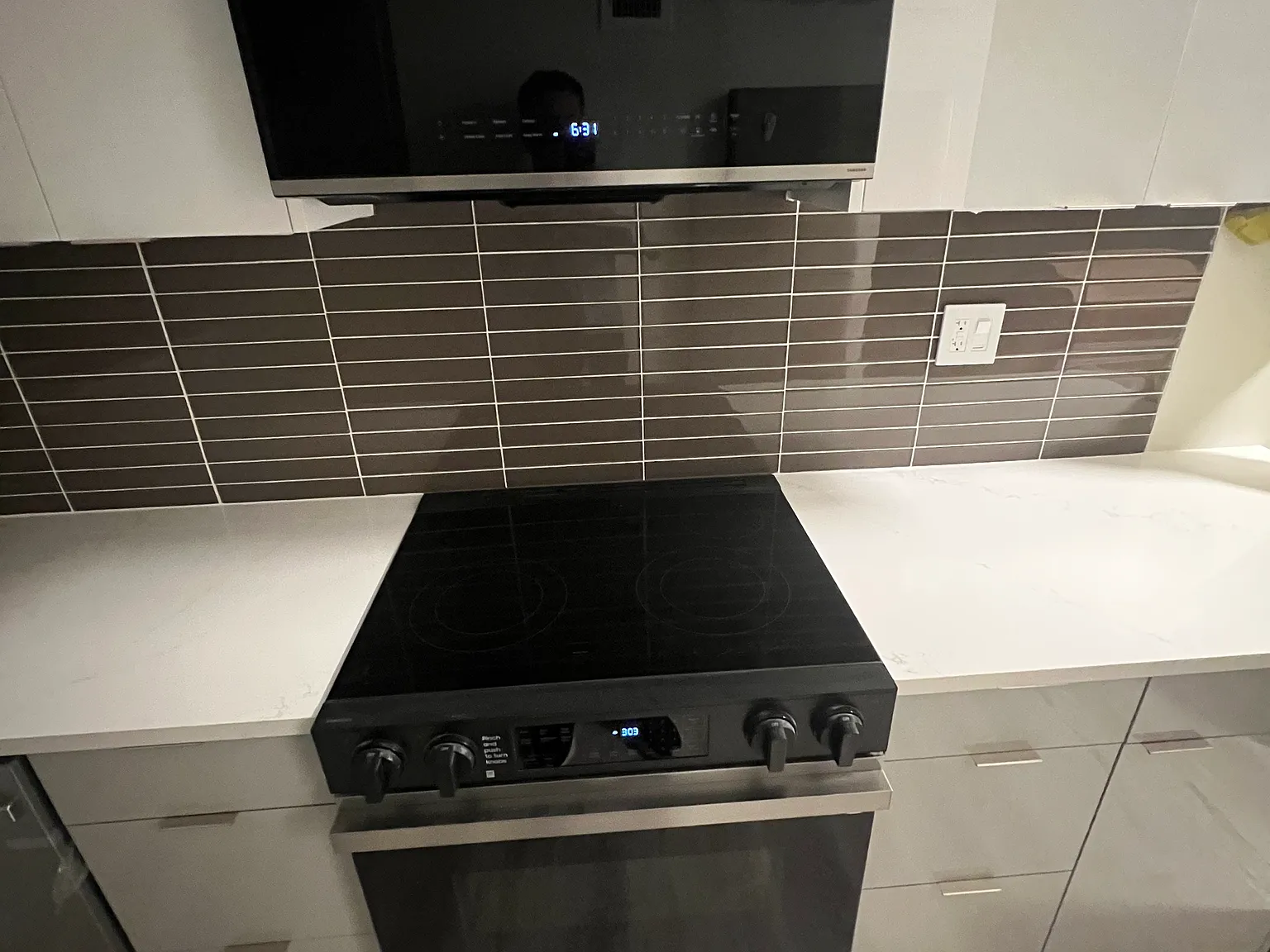 1 bed, 647 sqft, $2,295 — Photo 2