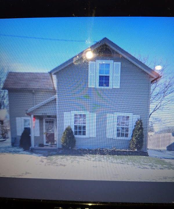 1st image of 235 N Grand Ave