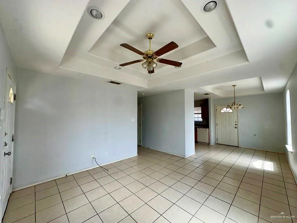 2 bed, 2.0 bath, 960 sqft, $865 — Photo 3