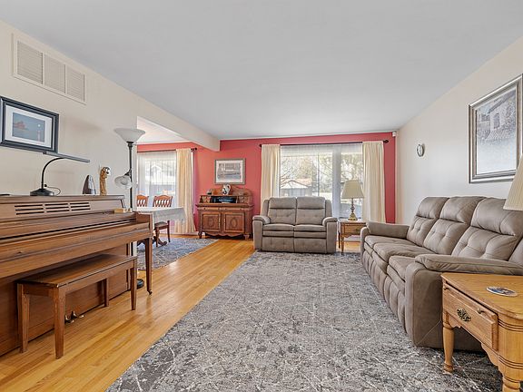 2nd image of 10201 S Kostner Ave