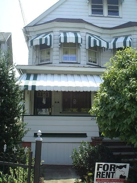 262 S Hancock St photo 1