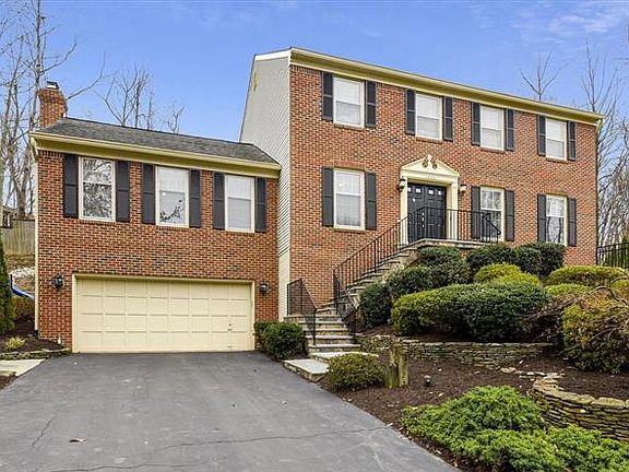 2nd image of 1723 Chesterbrook Vale Ct