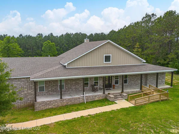 1034 W McHenry Rd, McHenry, MS 39561