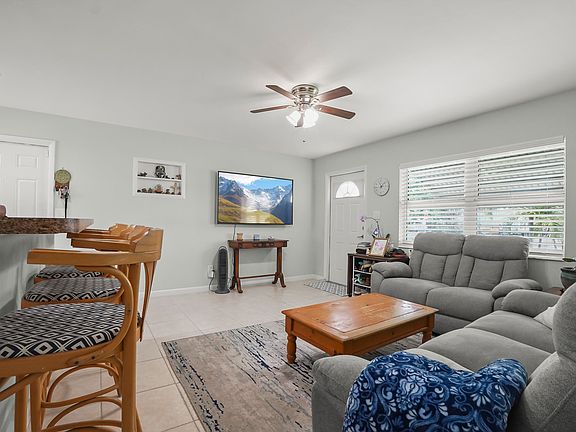 2nd image of 3231 Vassallo Avenue