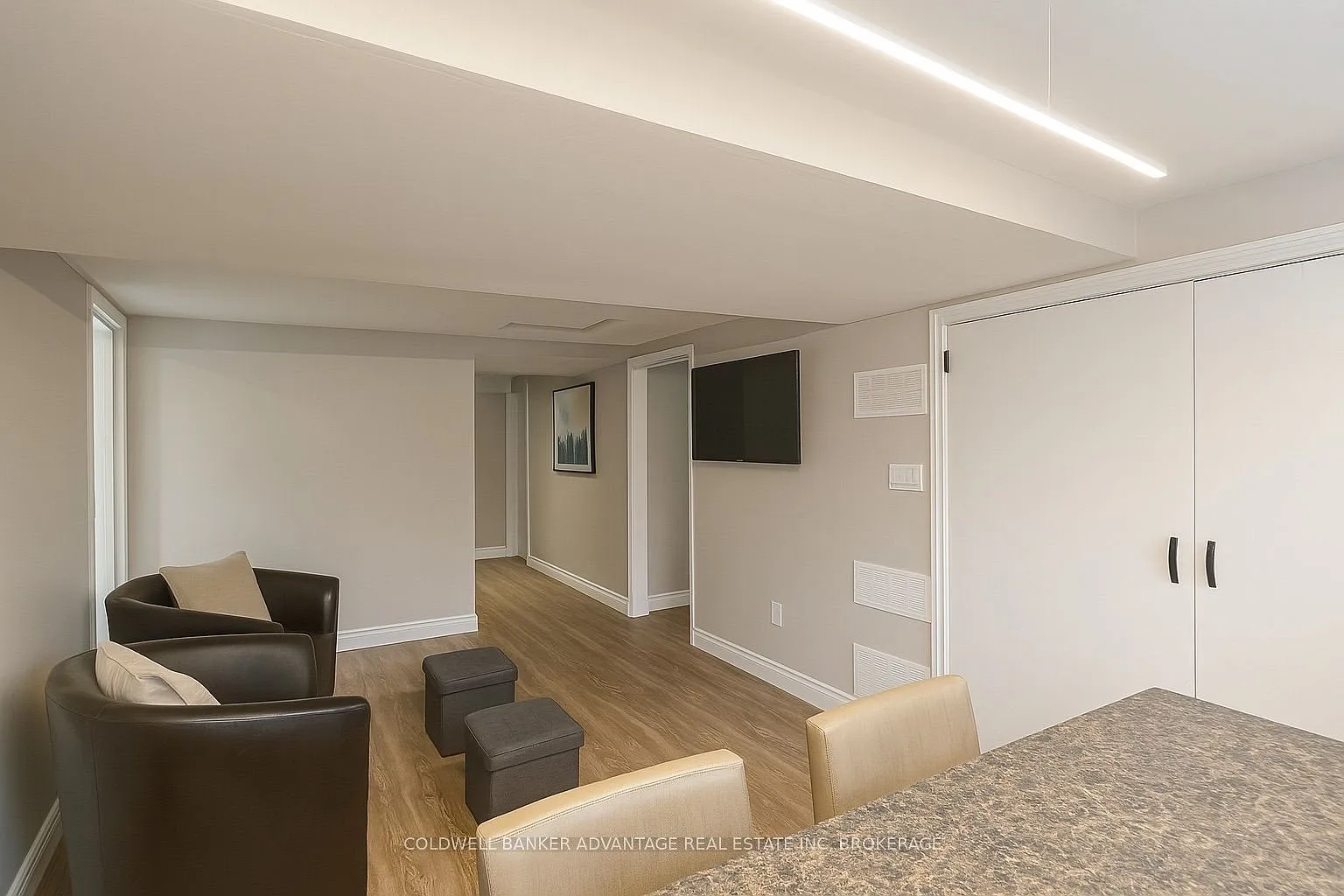 4 bed, $2,050 — Photo 3