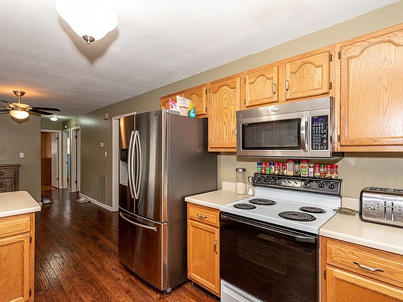 5th image of 4604 Blairwood Dr Lot 19