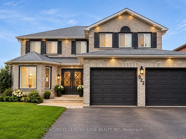 922 Snowbird St, Oshawa, ON L1J 8J8
