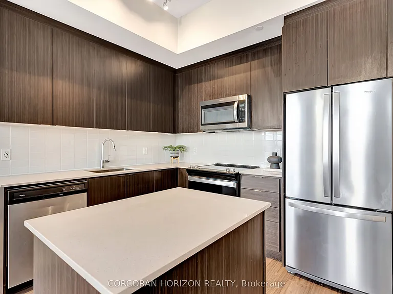 55 Duke St W #509 — Photo 13