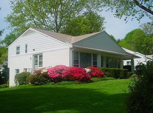 9608 Alta Vista Ter, Bethesda, MD 20814